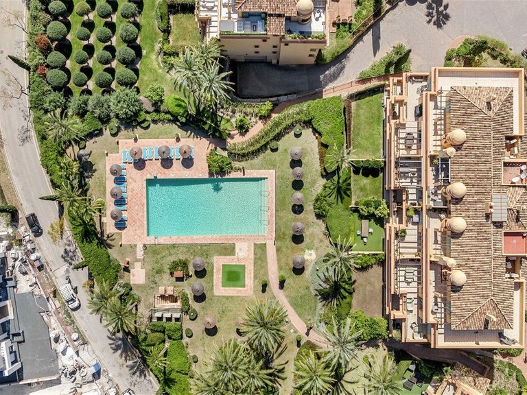 Apartment for Sale in Los Flamingos, Malaga 43