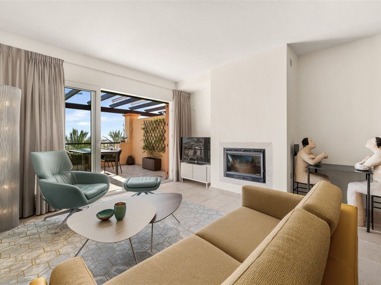 Apartment for Sale in Los Flamingos, Malaga 8