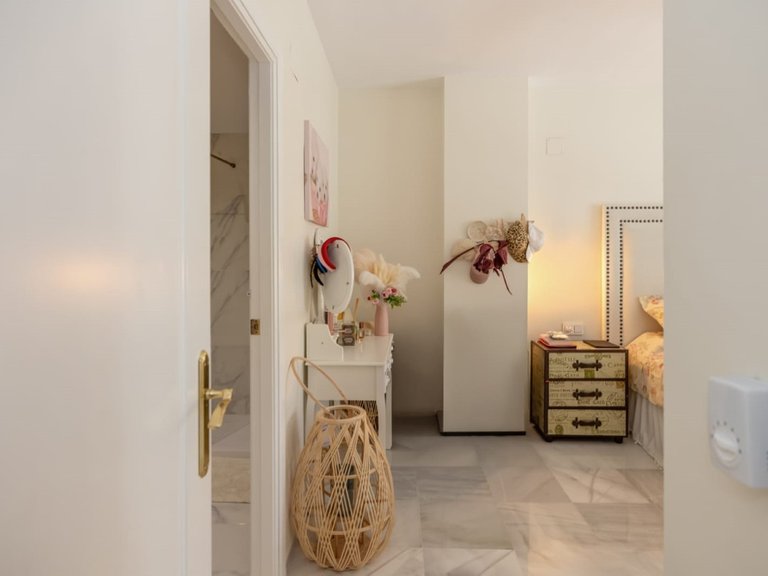 Apartment for Sale in Nueva Andalucía, Malaga 10