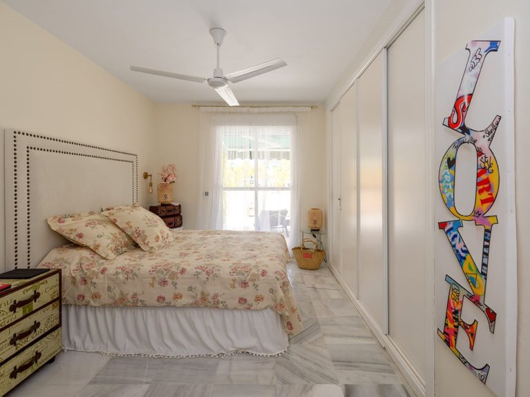 Apartment for Sale in Nueva Andalucía, Malaga 12