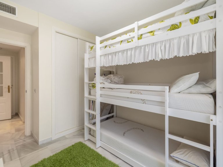 Apartment for Sale in Nueva Andalucía, Malaga 18