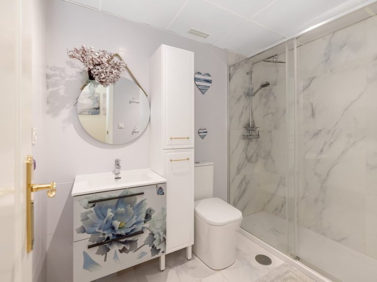 Apartment for Sale in Nueva Andalucía, Malaga 21