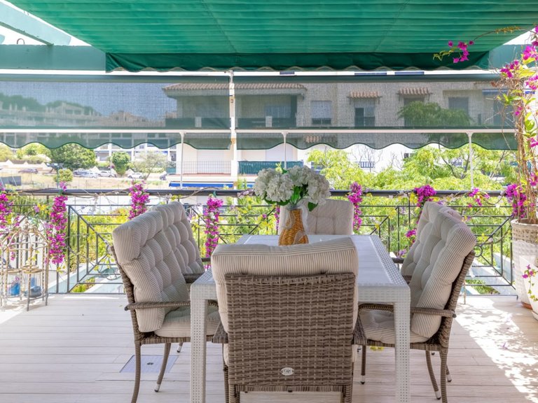 Apartment for Sale in Nueva Andalucía, Malaga 27