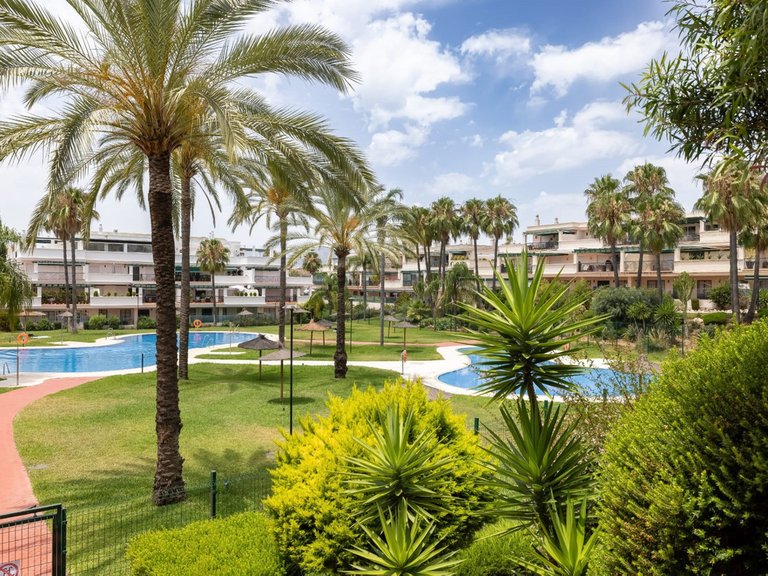 Apartment for Sale in Nueva Andalucía, Malaga 34
