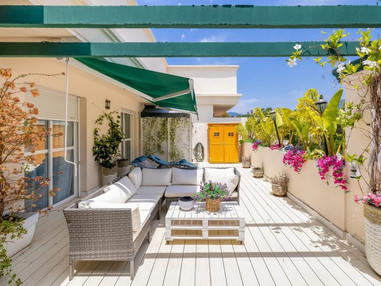 Apartment for Sale in Nueva Andalucía, Malaga 5