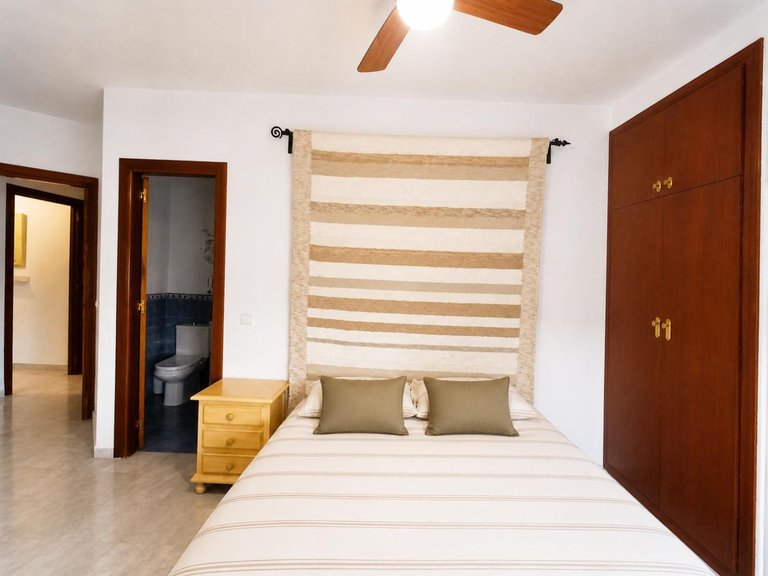 Apartment for Sale in Montemar, Malaga 11