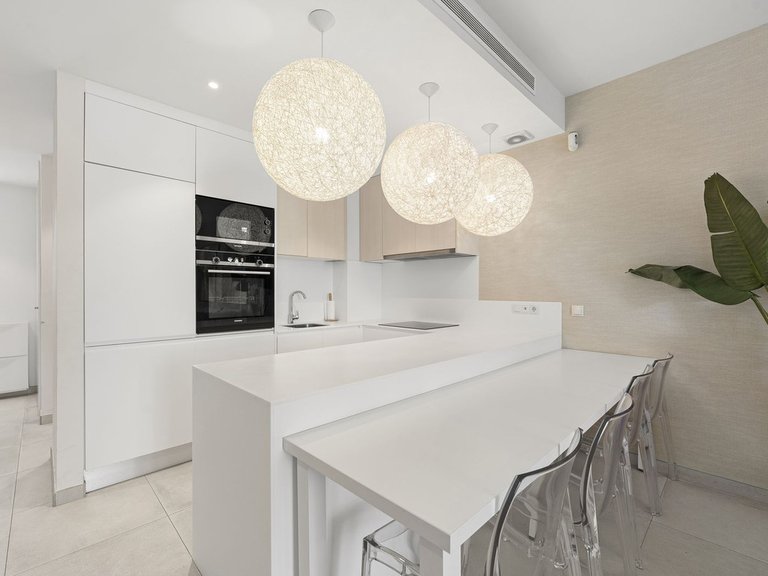 Apartment for Sale in El Paraiso, Malaga 15