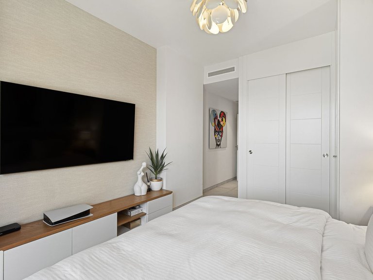 Apartment for Sale in El Paraiso, Malaga 20