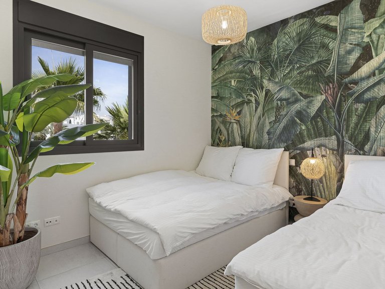 Apartment for Sale in El Paraiso, Malaga 23