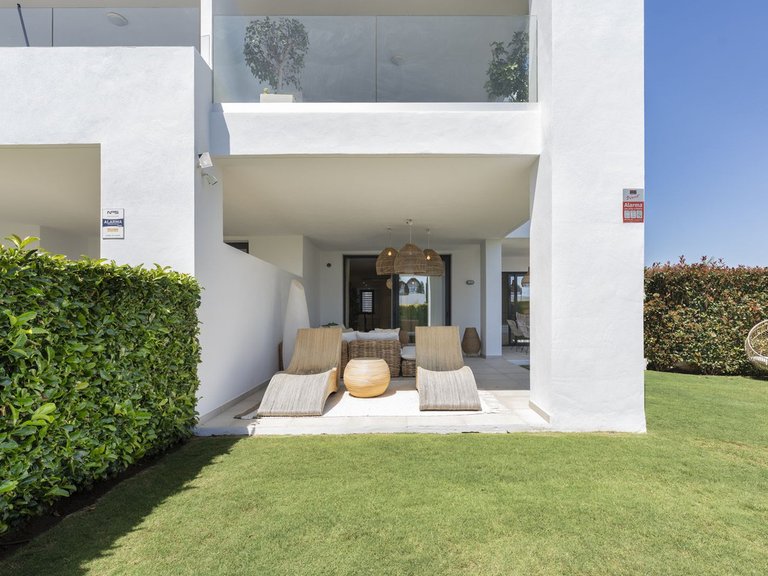 Apartment for Sale in El Paraiso, Malaga 3