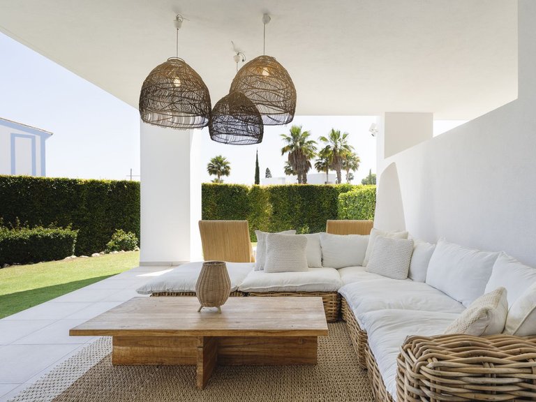 Apartment for Sale in El Paraiso, Malaga 5