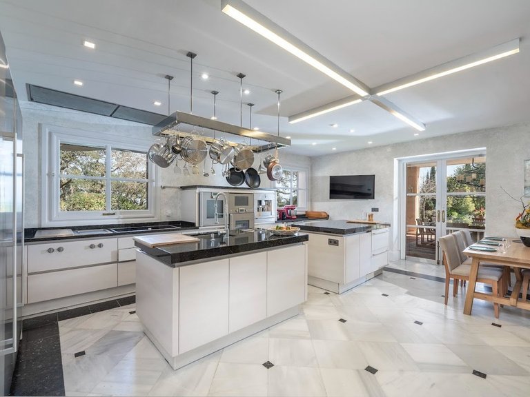 Villa for Sale in San Roque Club, Cadiz 12
