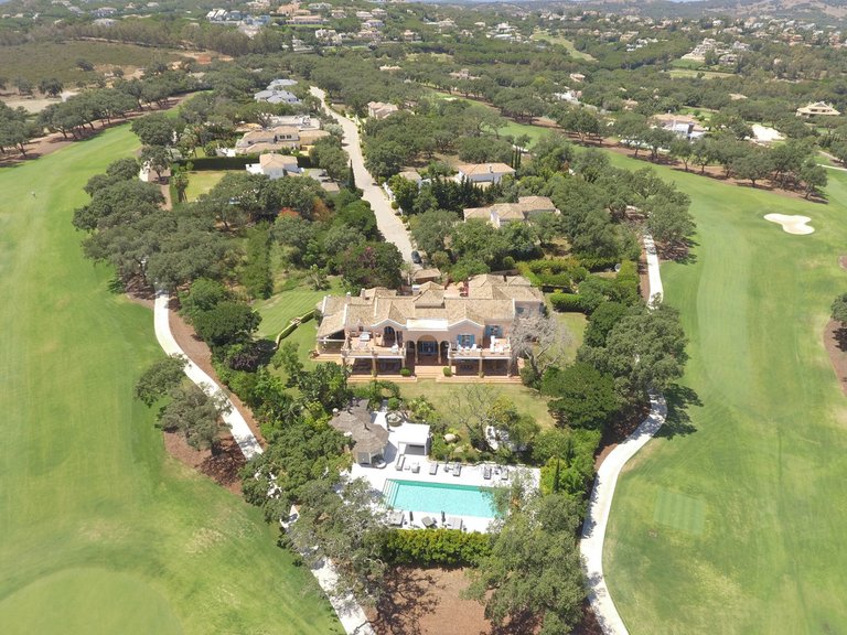 Villa for Sale in San Roque Club, Cadiz 2