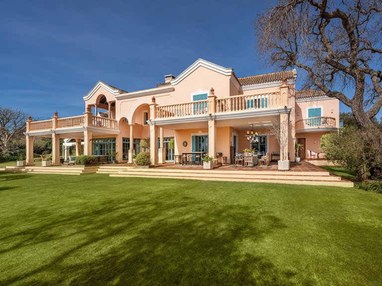Villa for Sale in San Roque Club, Cadiz 4