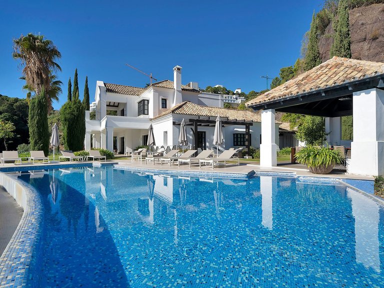 Villa for Sale in Benahavís, Malaga 2