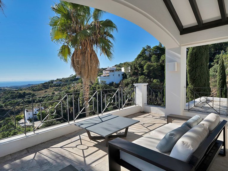 Villa for Sale in Benahavís, Malaga 23