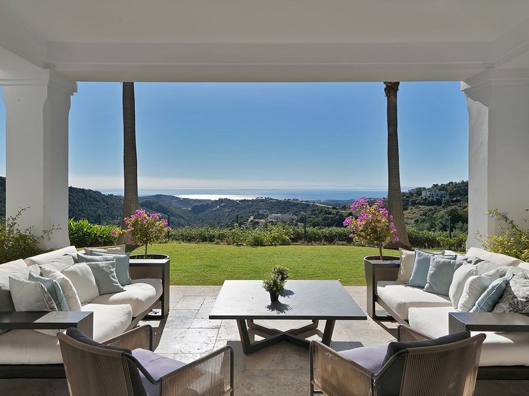 Villa for Sale in Benahavís, Malaga 3