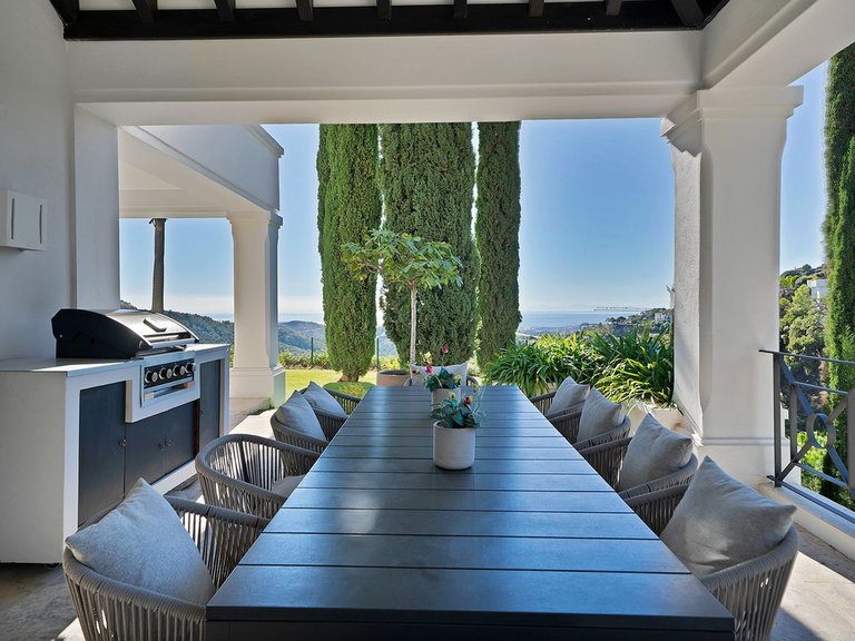Villa for Sale in Benahavís, Malaga 30