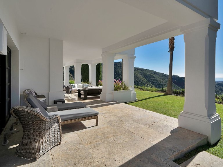 Villa for Sale in Benahavís, Malaga 32