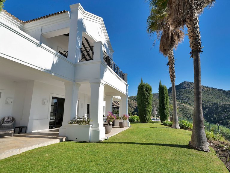 Villa for Sale in Benahavís, Malaga 33