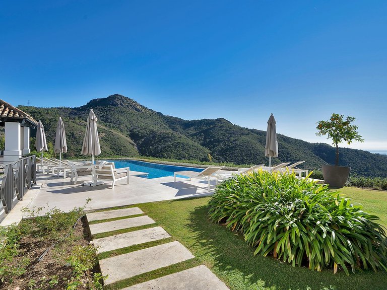 Villa for Sale in Benahavís, Malaga 34