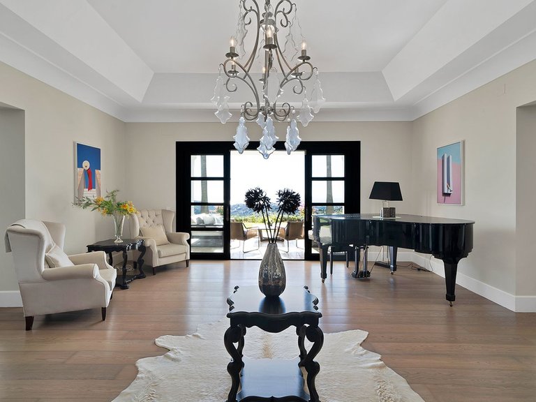 Villa for Sale in Benahavís, Malaga 4