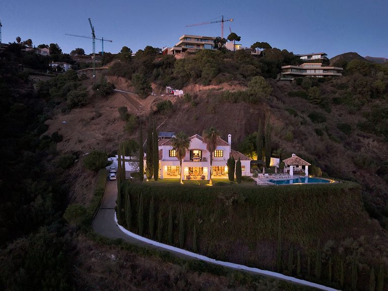 Villa for Sale in Benahavís, Malaga 46