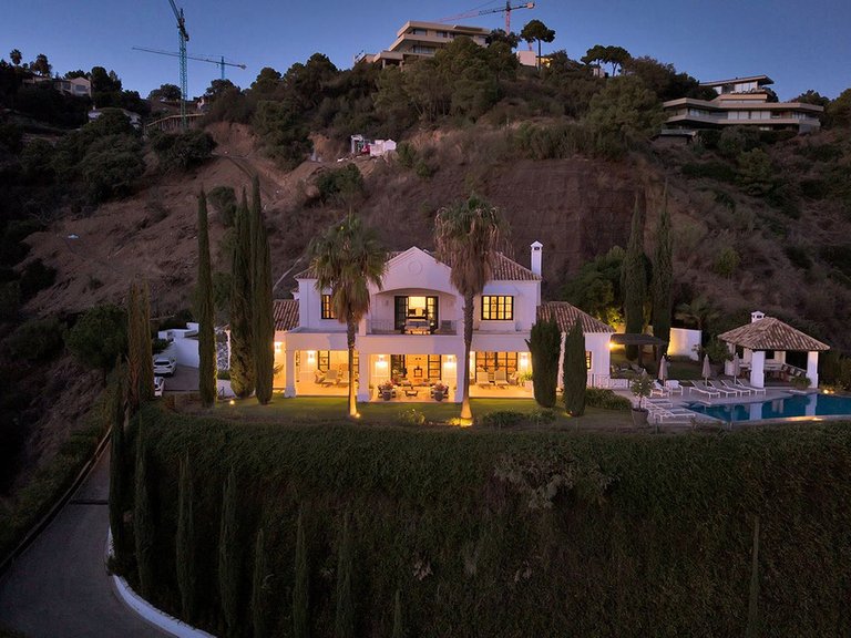 Villa for Sale in Benahavís, Malaga 47