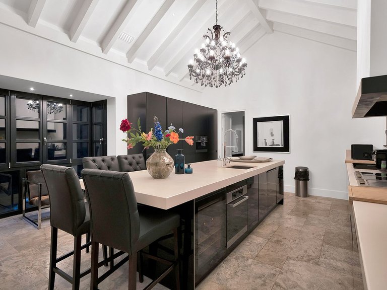 Villa for Sale in Benahavís, Malaga 9