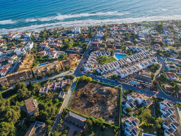 Plot for Sale in Costabella, Malaga 1