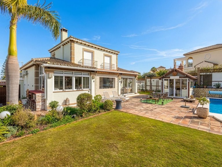 Villa for Sale in Coín, Malaga 2