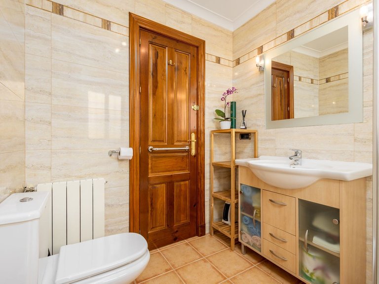 Villa for Sale in Coín, Malaga 25