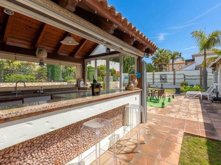 Villa for Sale in Coín, Malaga 30
