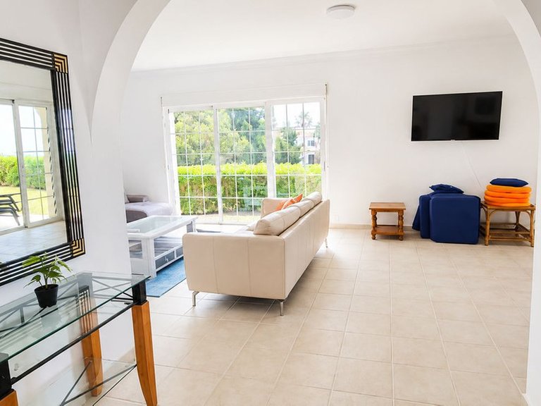 Villa for Sale in Valtocado, Malaga 10