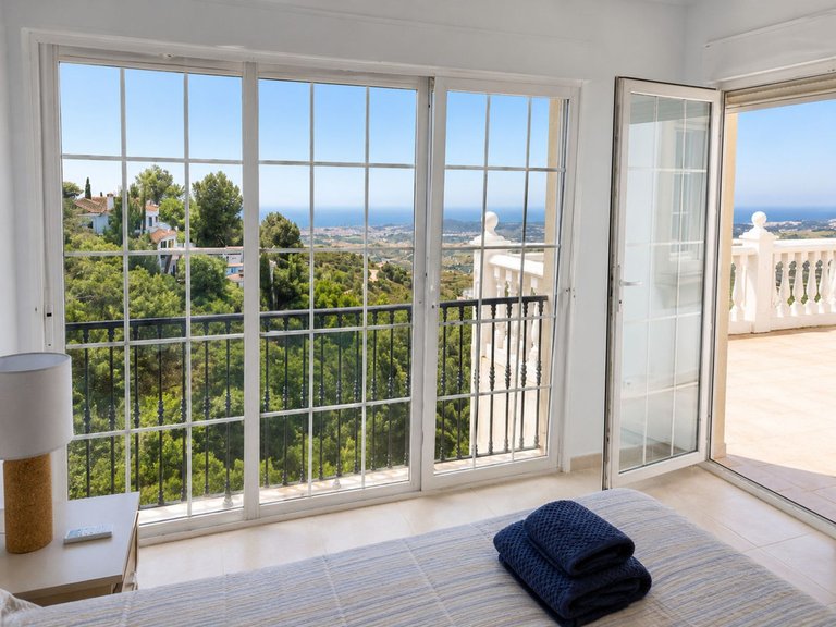 Villa for Sale in Valtocado, Malaga 15