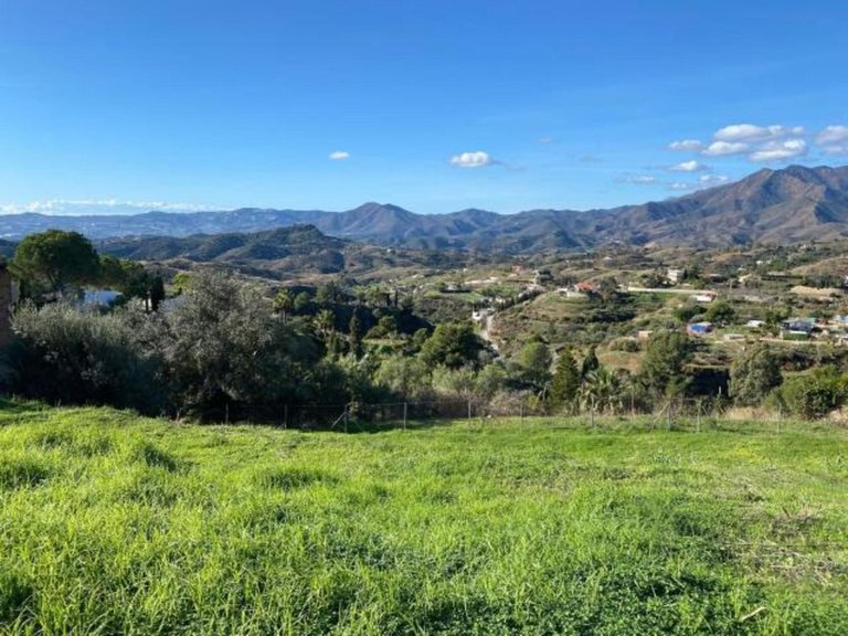 Villa for Sale in Valtocado, Malaga 26