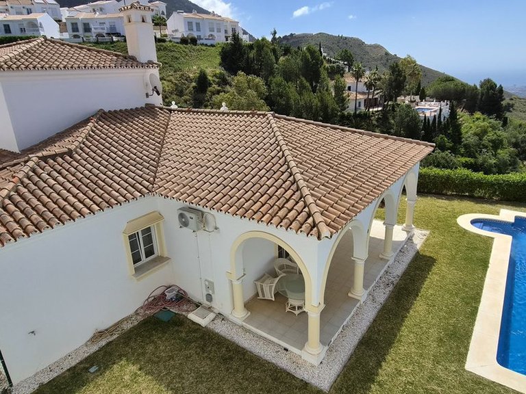 Villa for Sale in Valtocado, Malaga 29