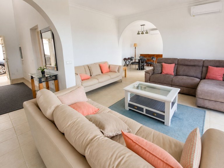Villa for Sale in Valtocado, Malaga 7