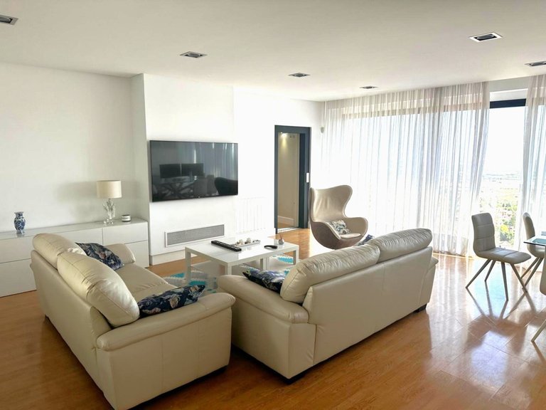 Villa for Sale in Alhaurín De La Torre, Malaga 7