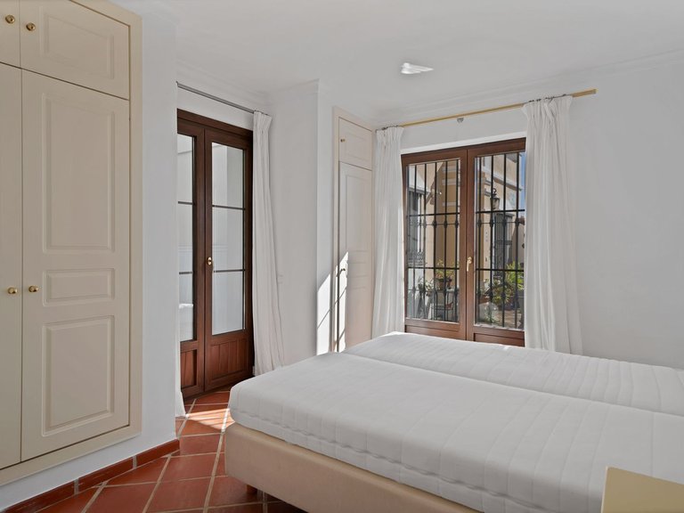 Villa for Sale in Benahavís, Malaga 12