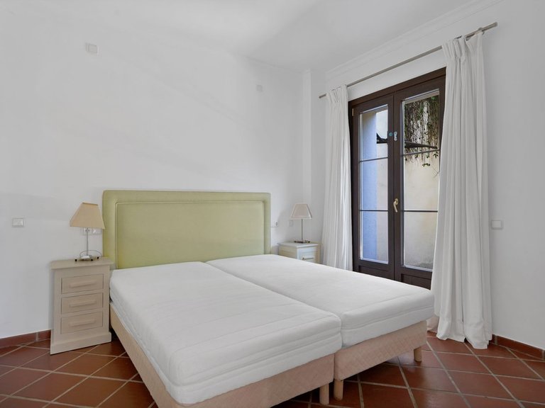 Villa for Sale in Benahavís, Malaga 14