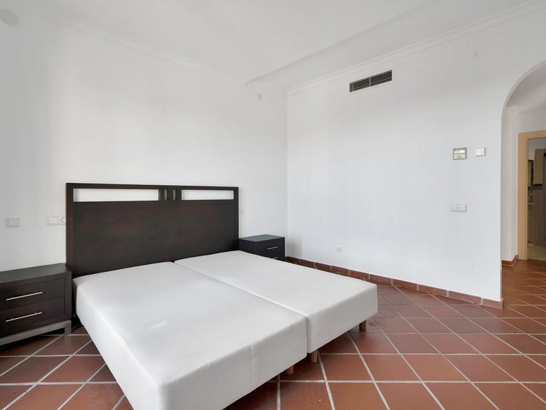 Villa for Sale in Benahavís, Malaga 17