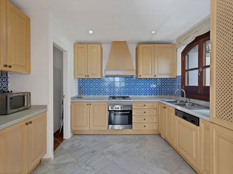 Villa for Sale in Benahavís, Malaga 5