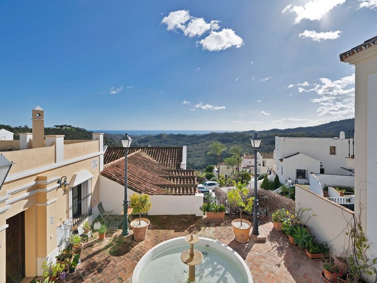 Villa for Sale in Benahavís, Malaga 9