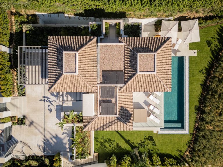 Villa for Sale in Marbella, Malaga 28