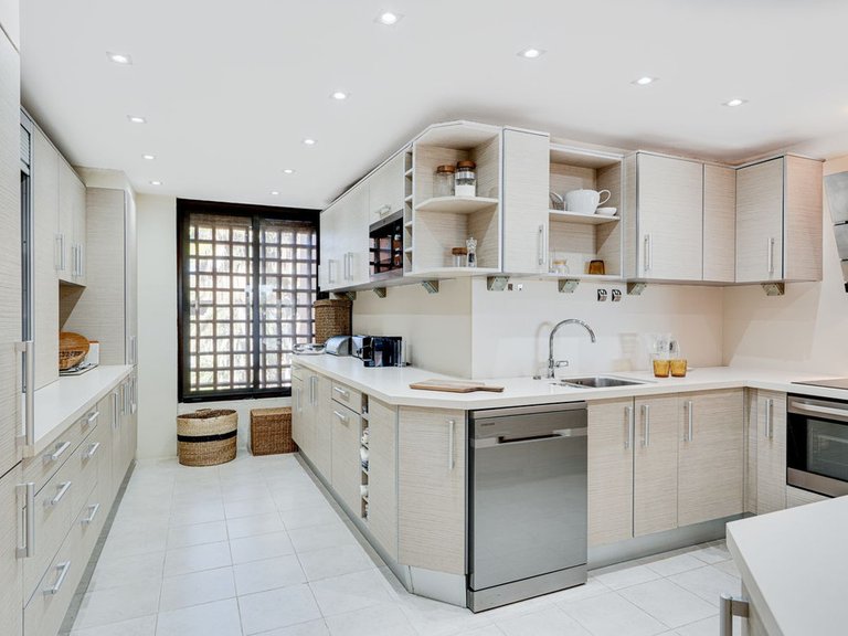 Apartment for Sale in Estepona, Malaga 10
