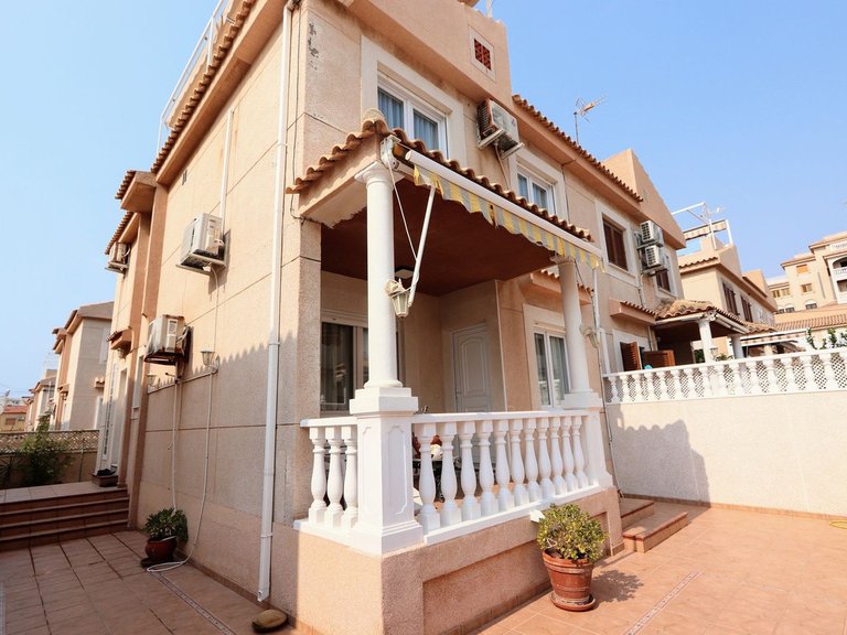 Villa for Sale in Torrevieja, Alicante 34