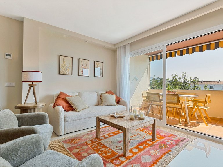 Apartment for Sale in Nueva Andalucía, Malaga 3