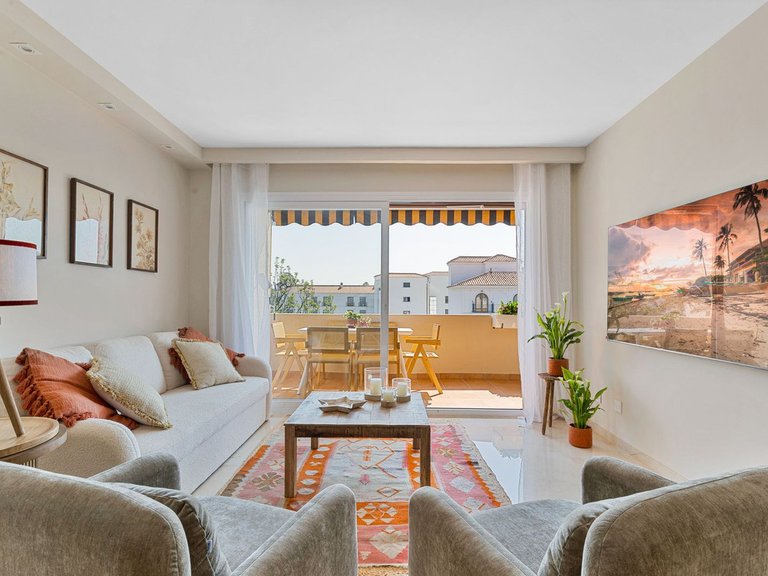 Apartment for Sale in Nueva Andalucía, Malaga 4