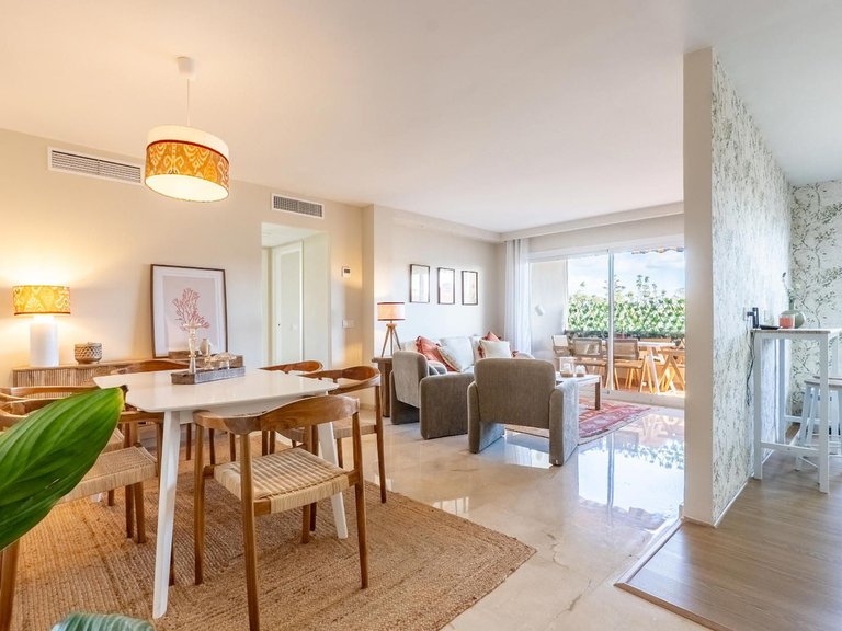 Apartment for Sale in Nueva Andalucía, Malaga 6